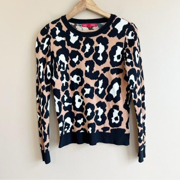 Saks Fifth Avenue Sweaters - SAKS FIFTH AVENUE leopard sweater size XS “Mob Wife” aesthetic